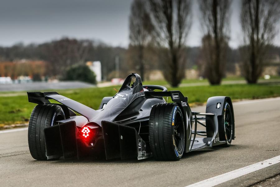  DS E-Tense FE 19 2018 года  (фото 3 из 31)